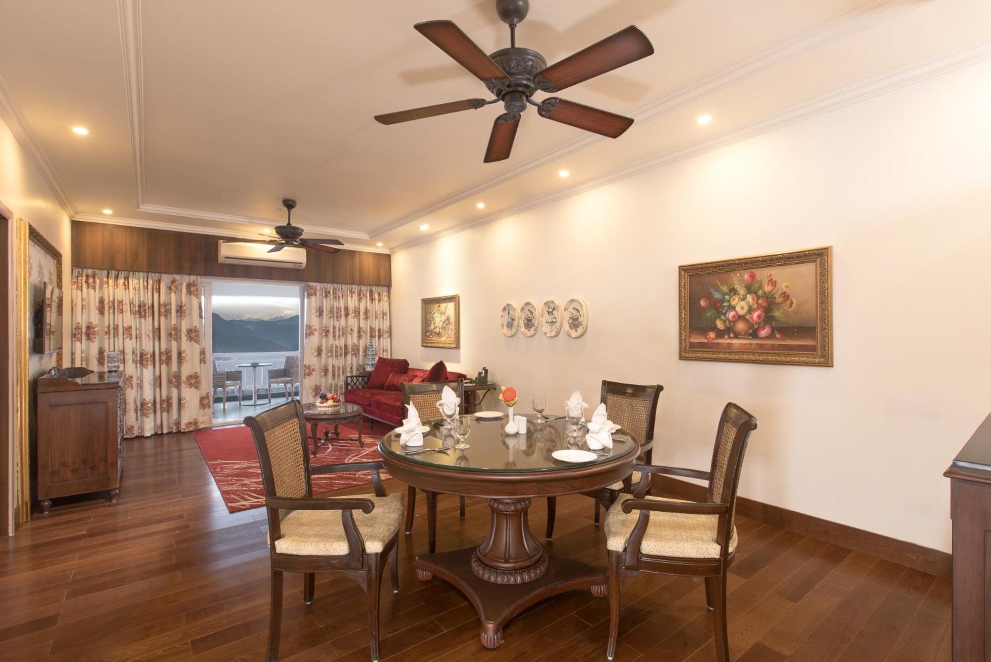Mayfair Himalayan Spa Resort Kalimpong Dış mekan fotoğraf